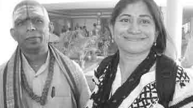 Swamiji-Thampuran-and-Rini-