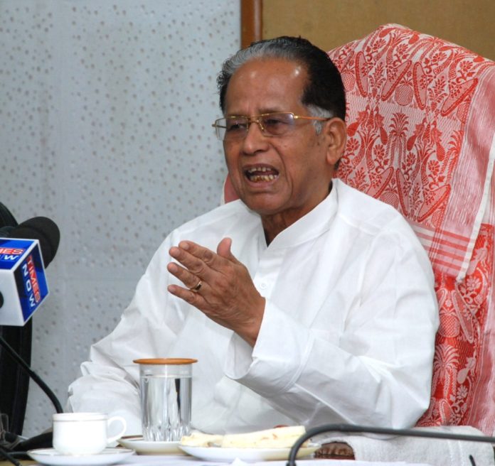 tarun-kumar-gogoi-answering-to-media1