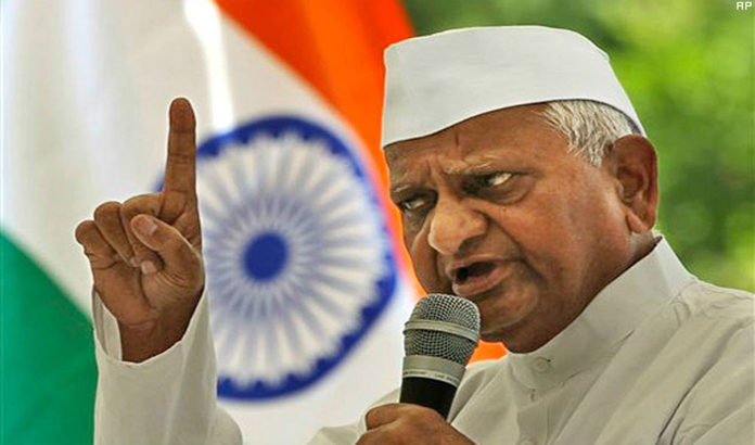 anna-hazare-receives-congress-president-sonia-gandhi-support-to-oppose-land-bill-tecake